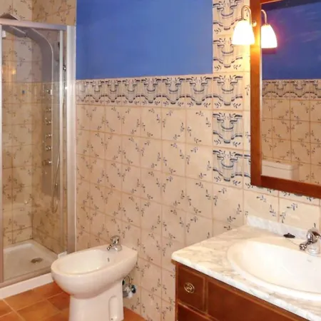 Cozy House In With Mountain View Nyaraló Villamiel
