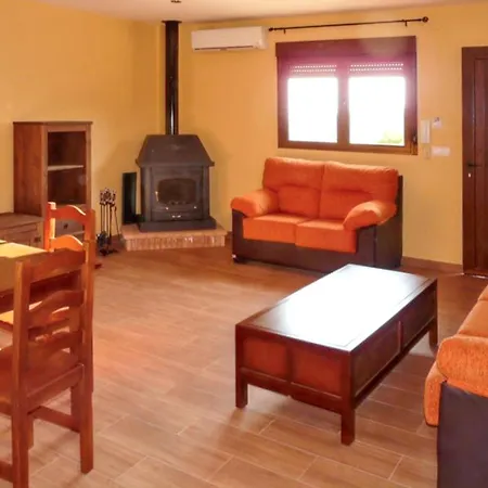 Cozy House In With Mountain View Villamiel