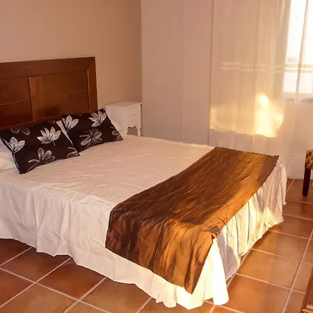 Cozy House In With Mountain View Villamiel