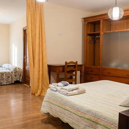Cozy House In With Mountain View Nyaraló *