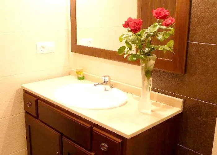 Сasa de vacaciones Cozy House In With Mountain View Villamiel